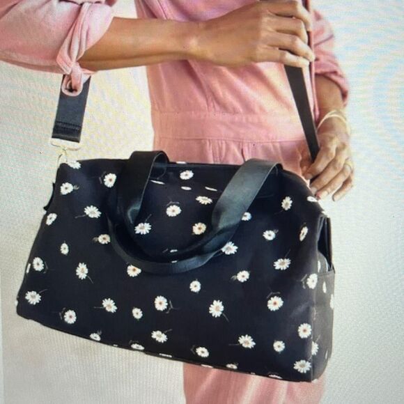 New! Alice + Olivia by Stacey Bendet  Daisy Print Duffel Bag - Picture 1 of 16